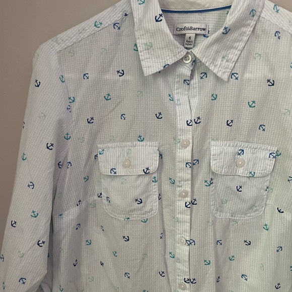 Croft and Barrow White Cotton Shirt with Blue Anchor Novelty Print - Picture 3 of 9